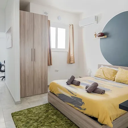 Apartment Large Penthouse With 2 Terraces - By Solea Homes Gzira