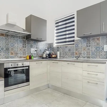 Large Penthouse With 2 Terraces - By Solea Homes 아파트